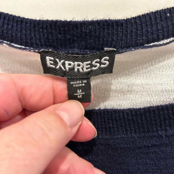 Express Knit Blue and White Striped Cotton Lightweight Hi Lo Sweater size Medium - Picture 2 of 6